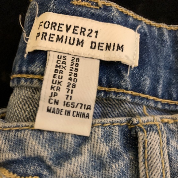 Forever 21 acid wash distressed boyfriend jean - Picture 3 of 3